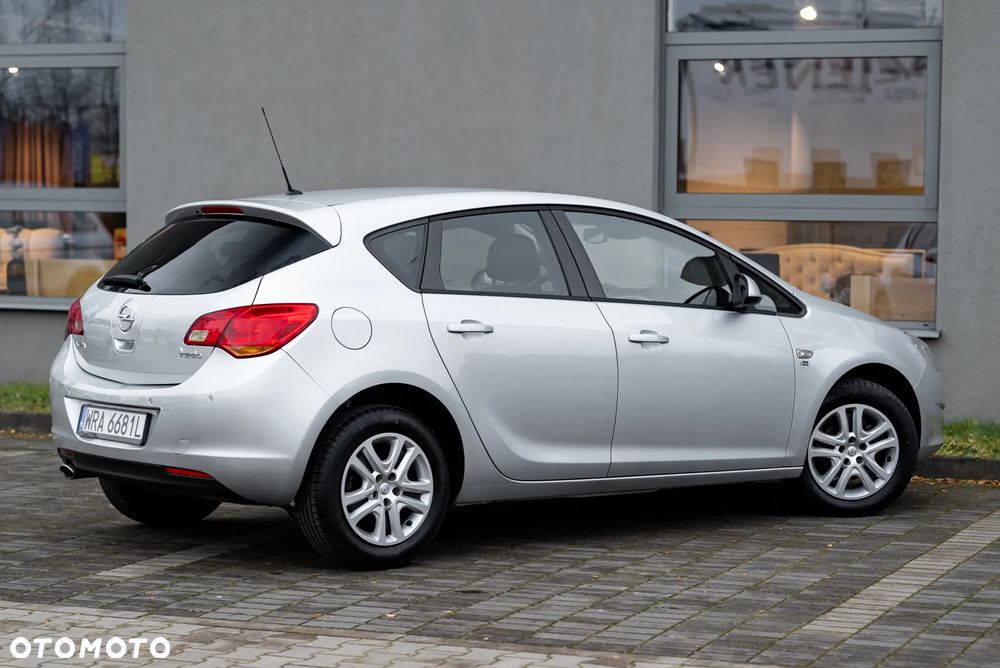 Opel Astra 1.4 Turbo Automatik - 15