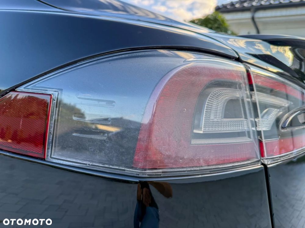 Tesla Model S Performance - 30