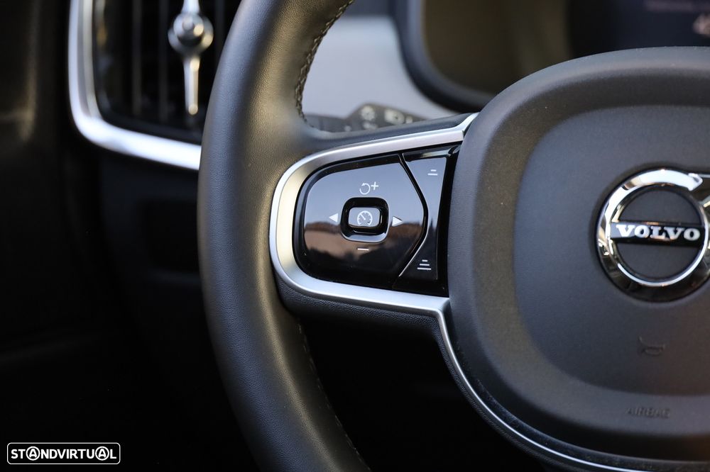 Volvo V90 2.0 T6 PHEV Plus Dark AWD - 24