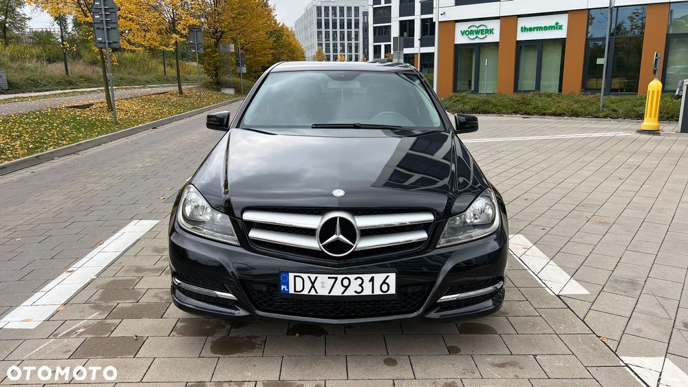 Mercedes-Benz Klasa C 180 T CGI Automatik BlueEFFICIENCY Avantgarde - 3