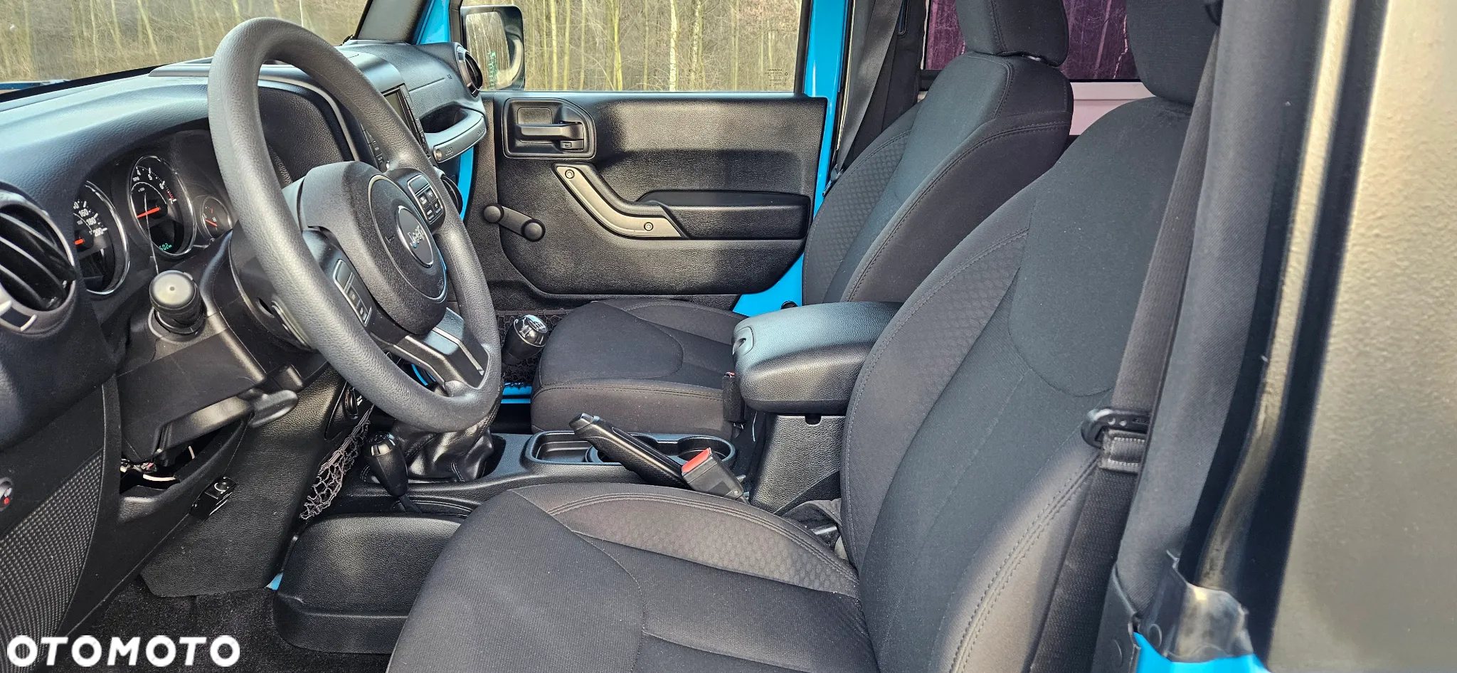 Jeep Wrangler - 12