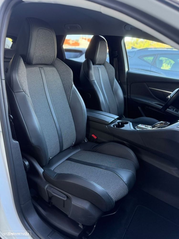 Peugeot 3008 - 12
