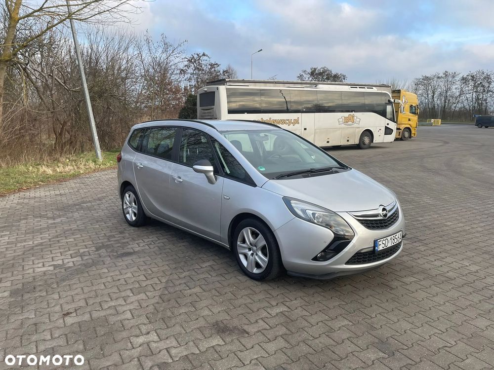 Opel Zafira Tourer 1.4 Turbo Business Edition - 3
