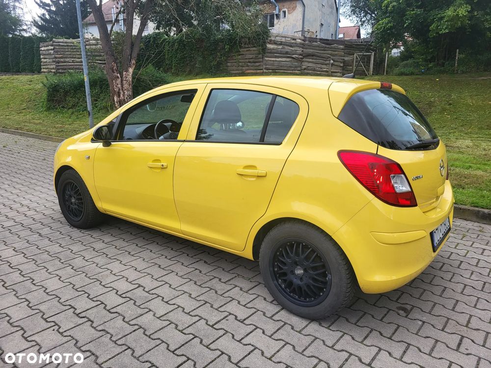 Opel Corsa 1.4 Cosmo - 8