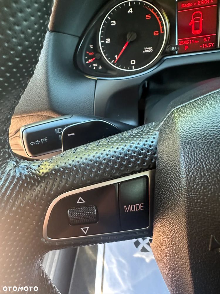 Audi Q5 2.0 TDI quattro Stronic - 36