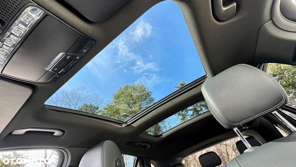 Mercedes-Benz GLC - 26