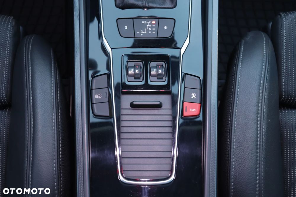 Peugeot 508 2.0 BlueHDi Allure S&S - 32