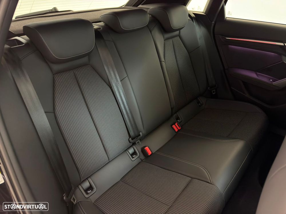 Audi A3 Sportback 40 TFSIe S line - 18