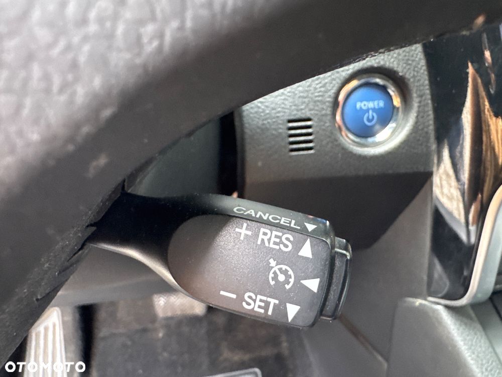 Toyota Auris Hybrid 135 Selection - 18