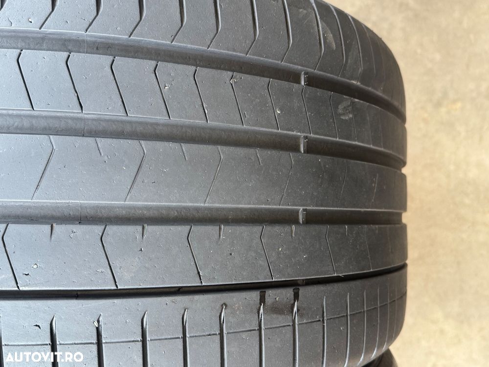 Vând 2 anvelope 315/30/22 Pirelli de vară ca noi - 3