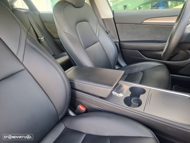 Tesla Model 3 Standard RWD - 46