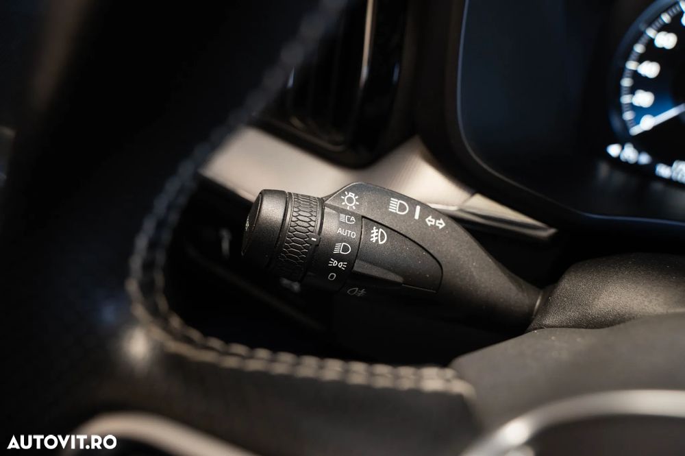 Volvo XC 60 T4 Geartronic RDesign - 22