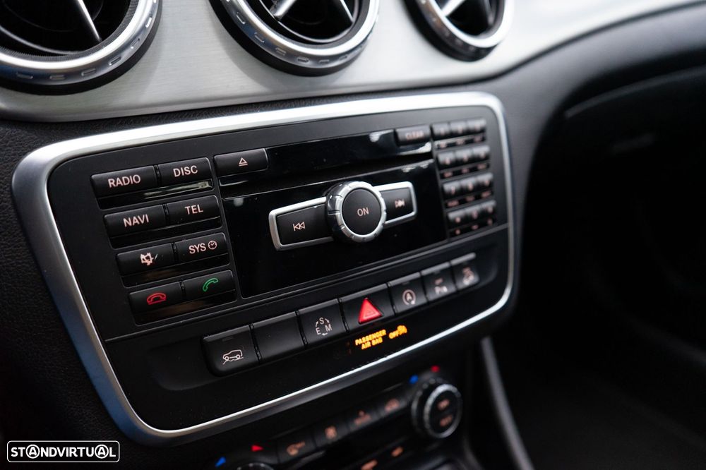 Mercedes-Benz GLA 220 d AMG Line - 31