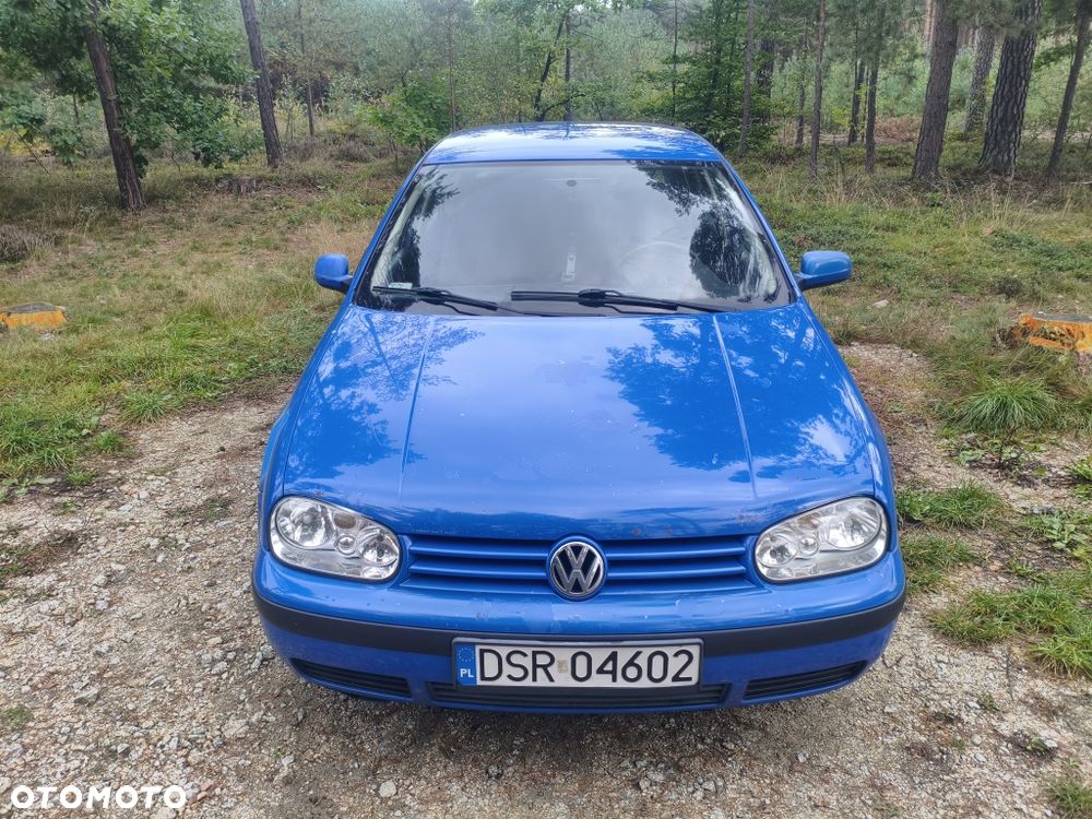Volkswagen Golf - 5