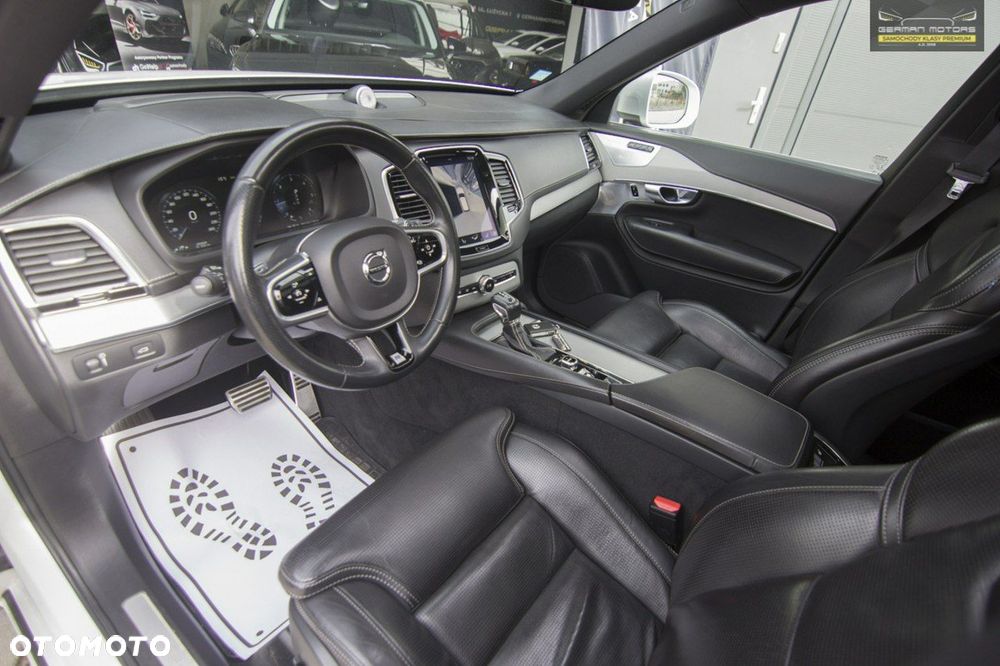 Volvo XC 90 D5 AWD R-Design 7os - 19