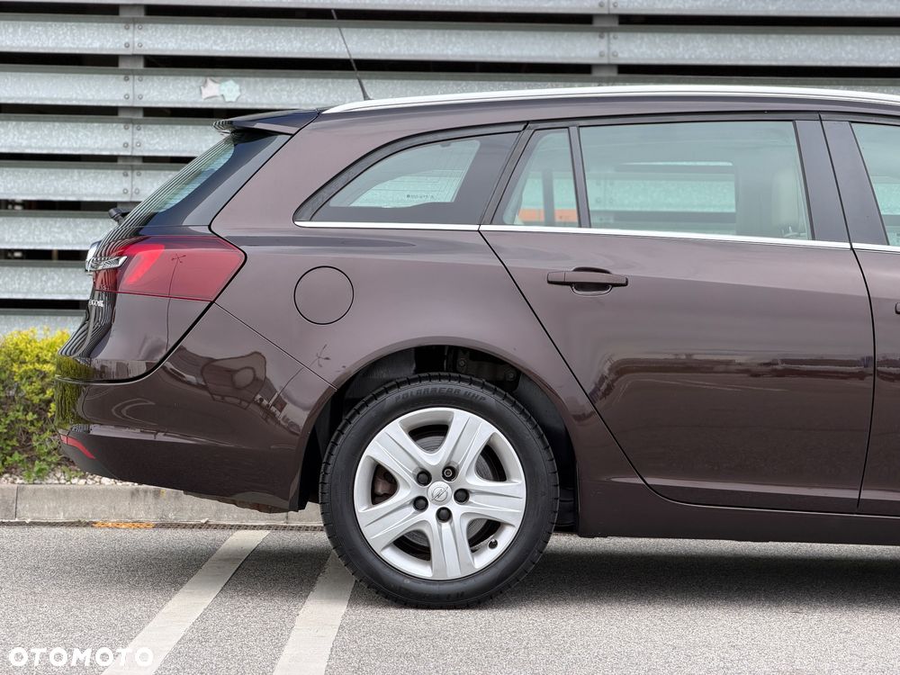 Opel Insignia 1.6 T Edition S&S - 30