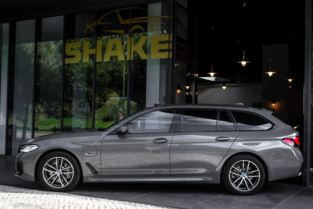 BMW 530 e Pack Desportivo M - 5