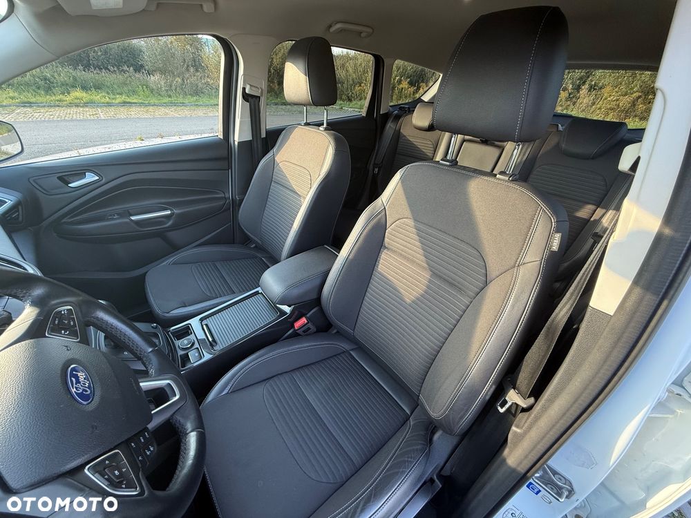 Ford Kuga 1.5 EcoBoost 4WD Titanium - 12