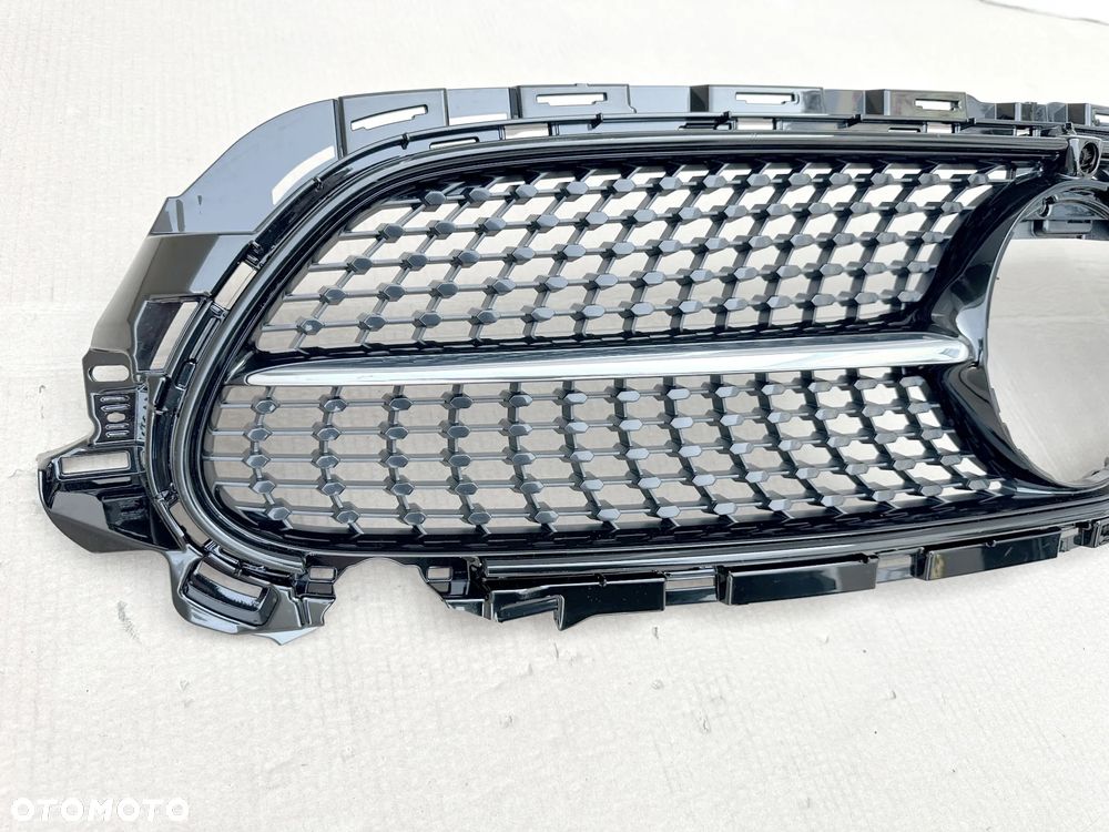 ATRAPA GRILL Mercedes E-klasa W213 W238 Lift - AMG - 3