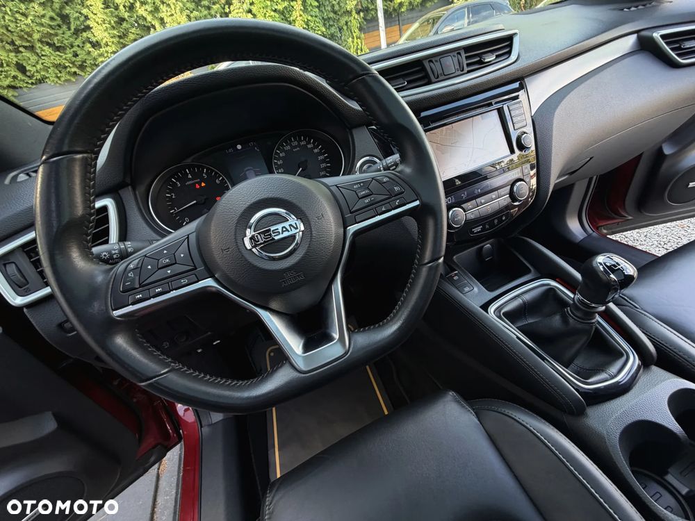 Nissan Qashqai 1.3 DIG-T Tekna+ - 28