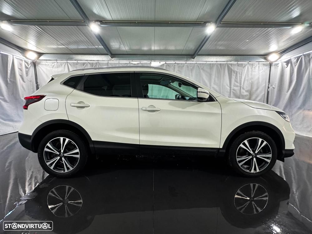 Nissan Qashqai 1.3 DIG-T MHEV Premiere Edition - 11