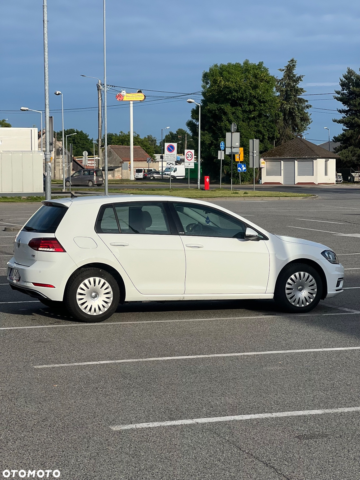 Volkswagen Golf 1.0 TSI (BlueMotion Technology) Comfortline - 9