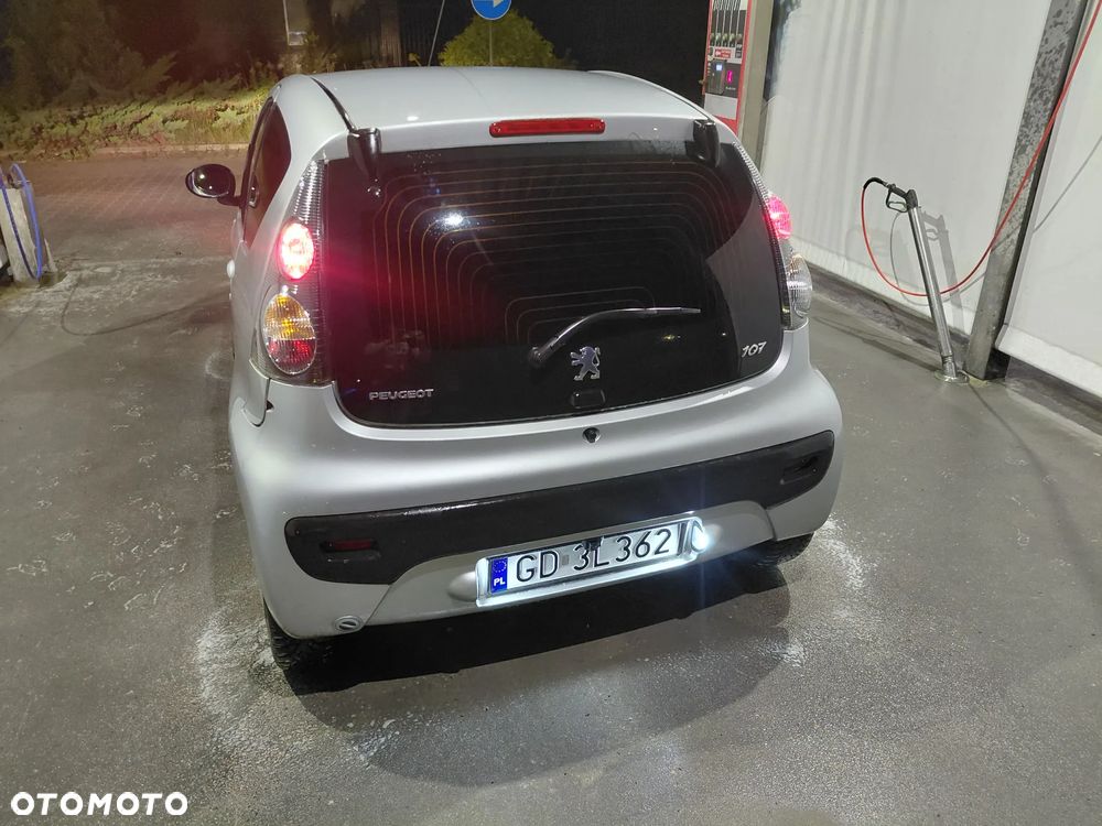Peugeot 107 1.0 Happy Euro5 - 9