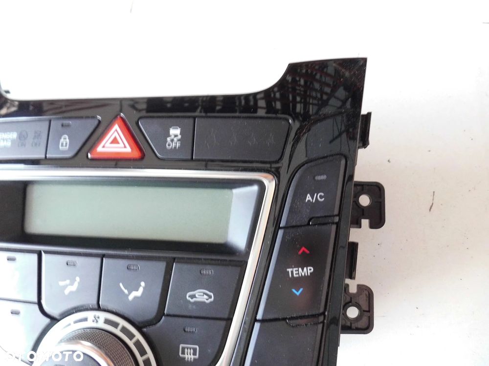 PANEL PRZEŁĄCZNIKÓW KLIMATYZACJI HYUNDAI I30 II 2013r. ORYGINAŁ - 4