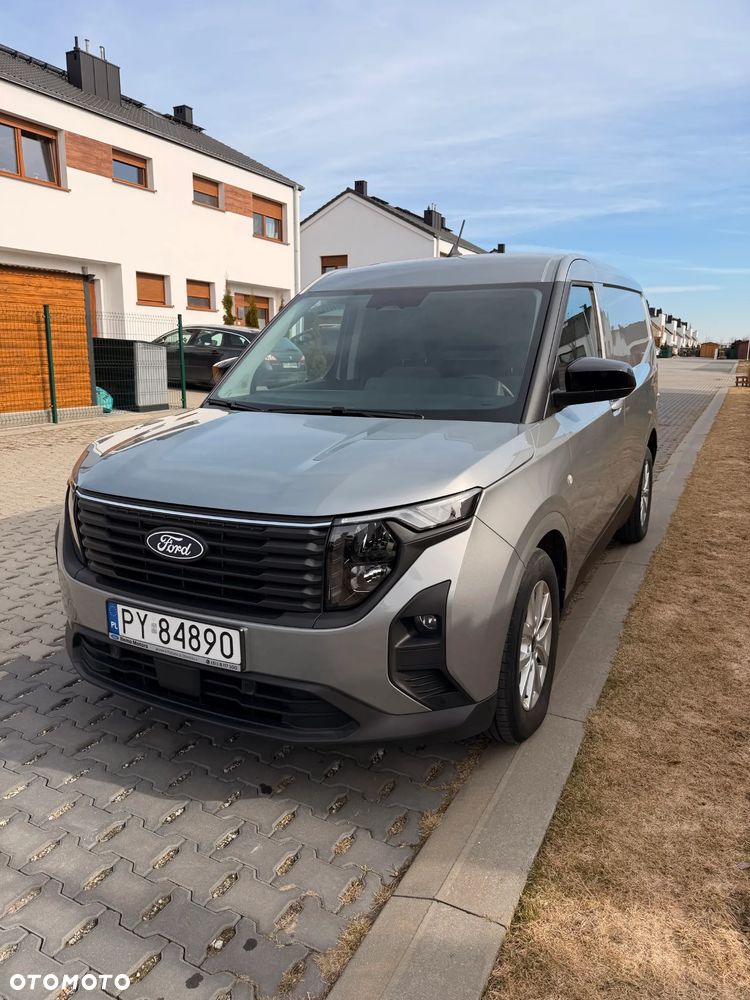 Ford Transit Courier - 1