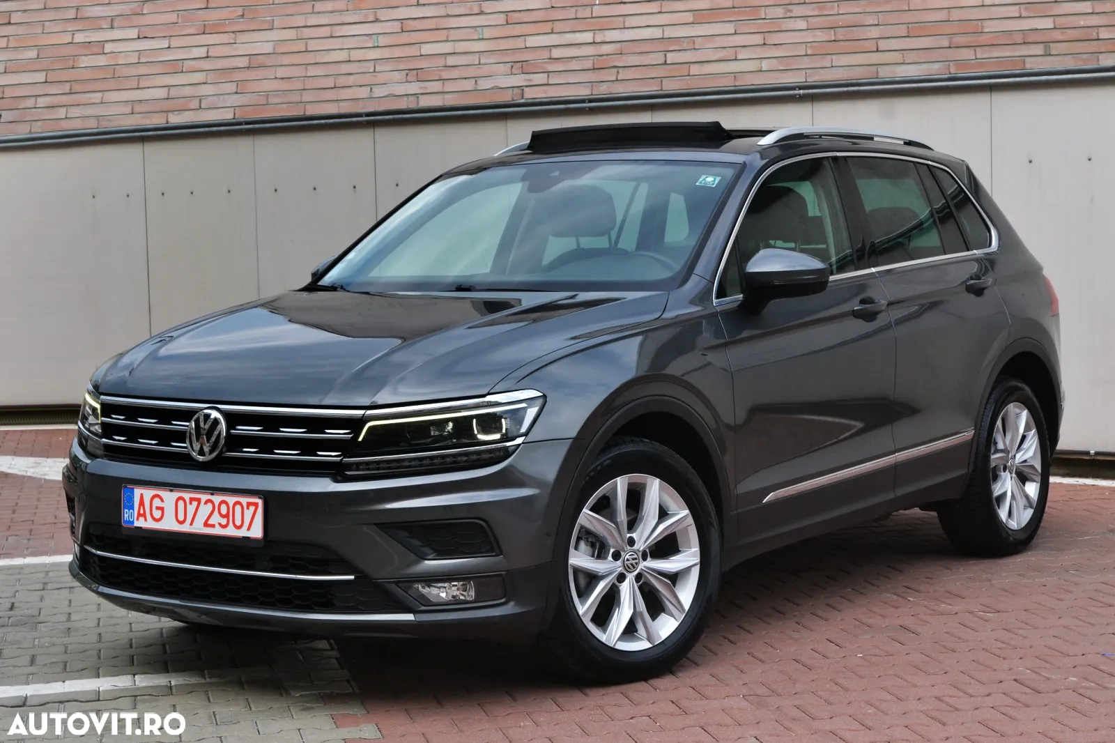 Volkswagen Tiguan 2.0 TDI SCR 4MOTION (BlueMotion Techn.) DSG Highline - 3