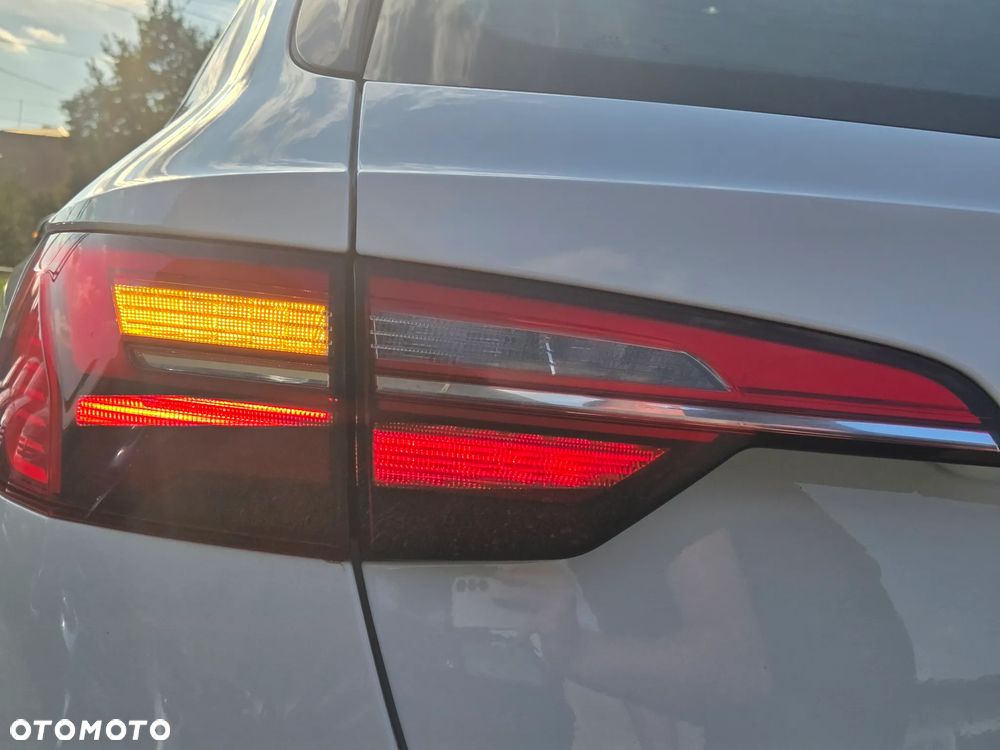 Audi A4 Avant 30 TDI mHEV Advanced S tronic - 35