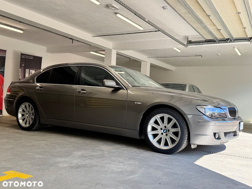 BMW Seria 7 750Li - 6