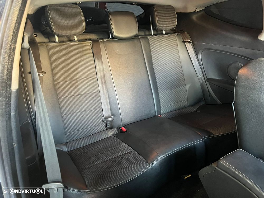 Renault Mégane Coupe Energy dCi 130 FAP Start & Stop GT Line - 13