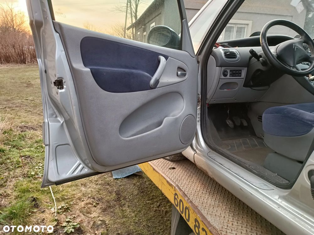 Citroen Xsara Picasso Zderzak Maska Błotnik Lampa Atrapa Drzwi Klapa Silnik Fotele Koła - 11