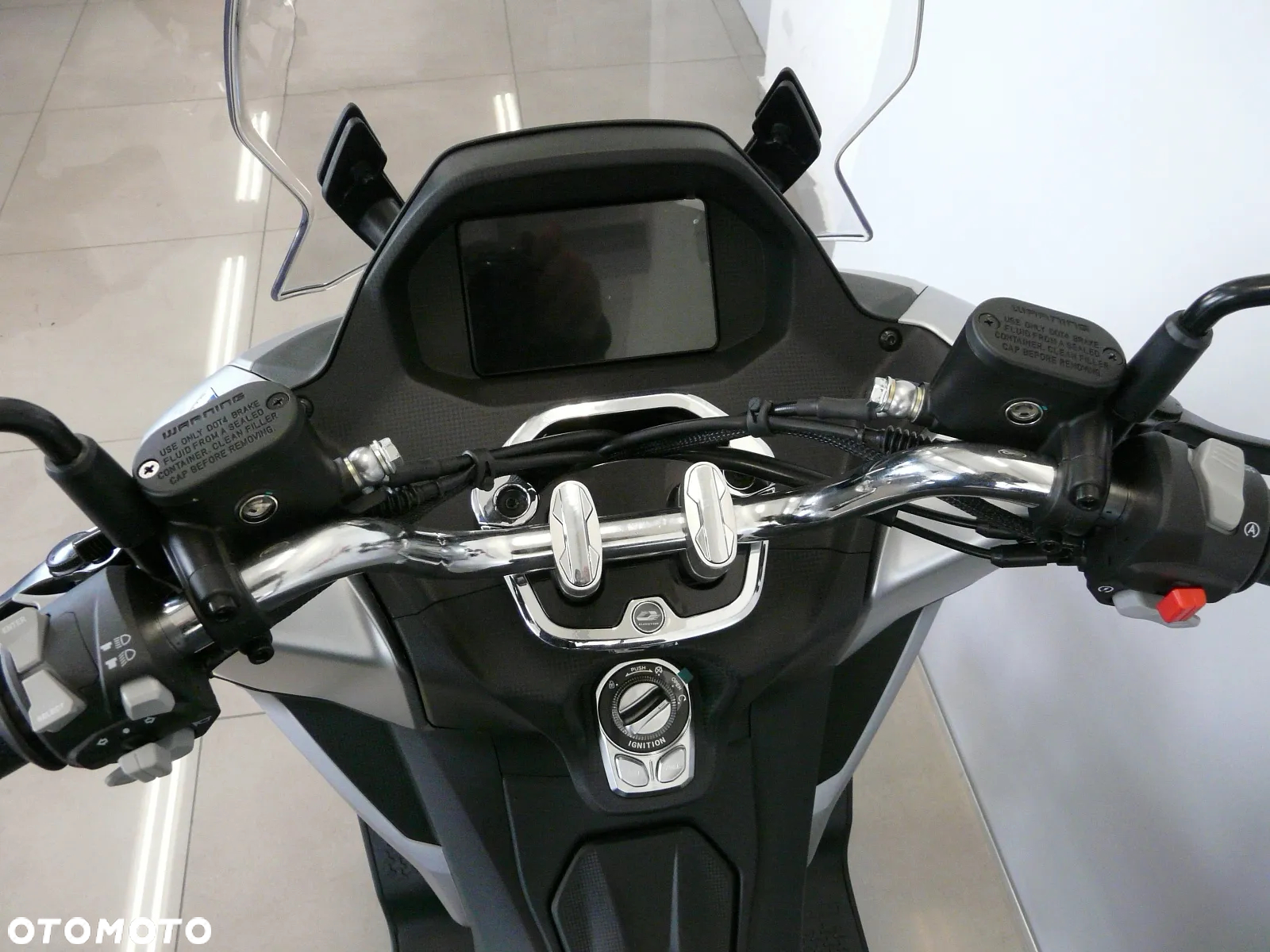 QJMOTOR MTX 125 - 21