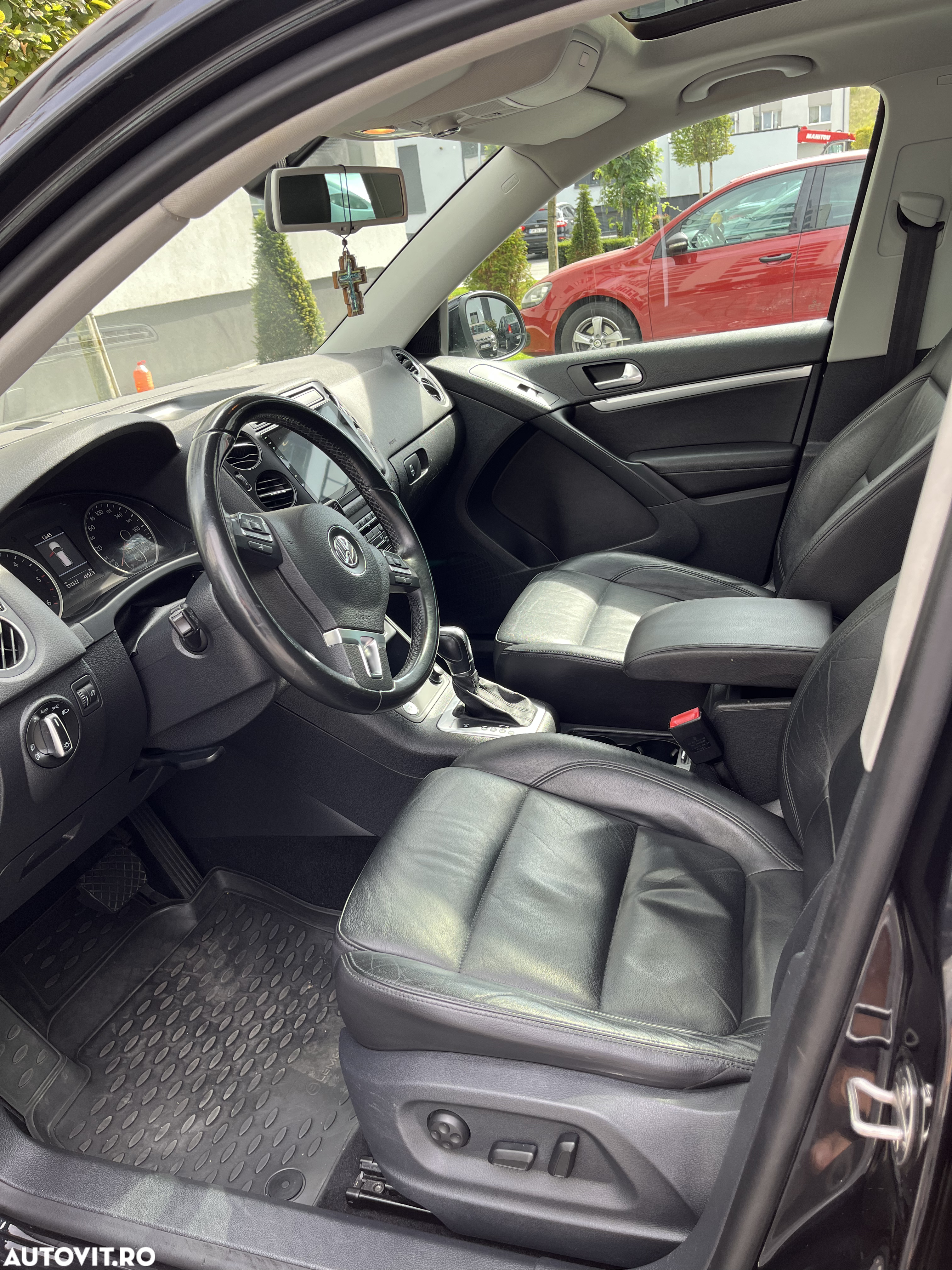 Volkswagen Tiguan 2.0 TDI 4Motion DSG Sport & Style - 20