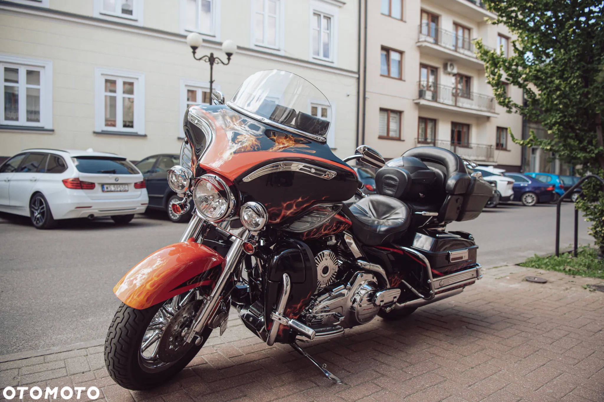 Harley-Davidson FLHTCU Ultra - 1