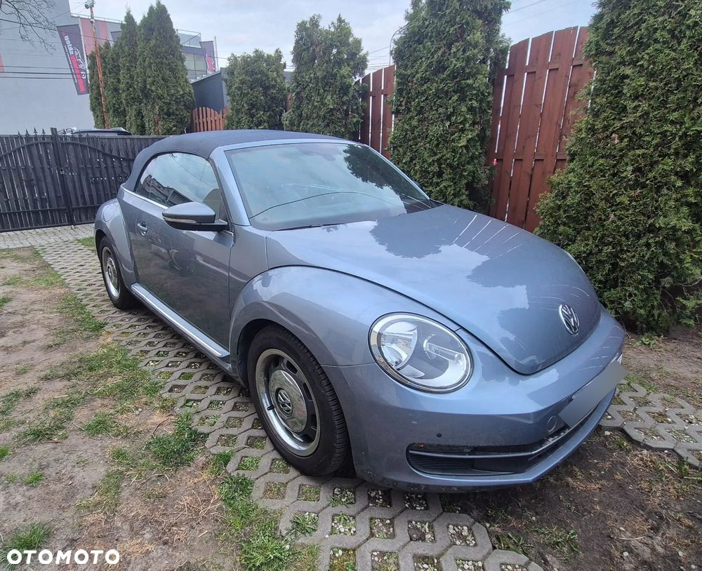 Volkswagen New Beetle - 1
