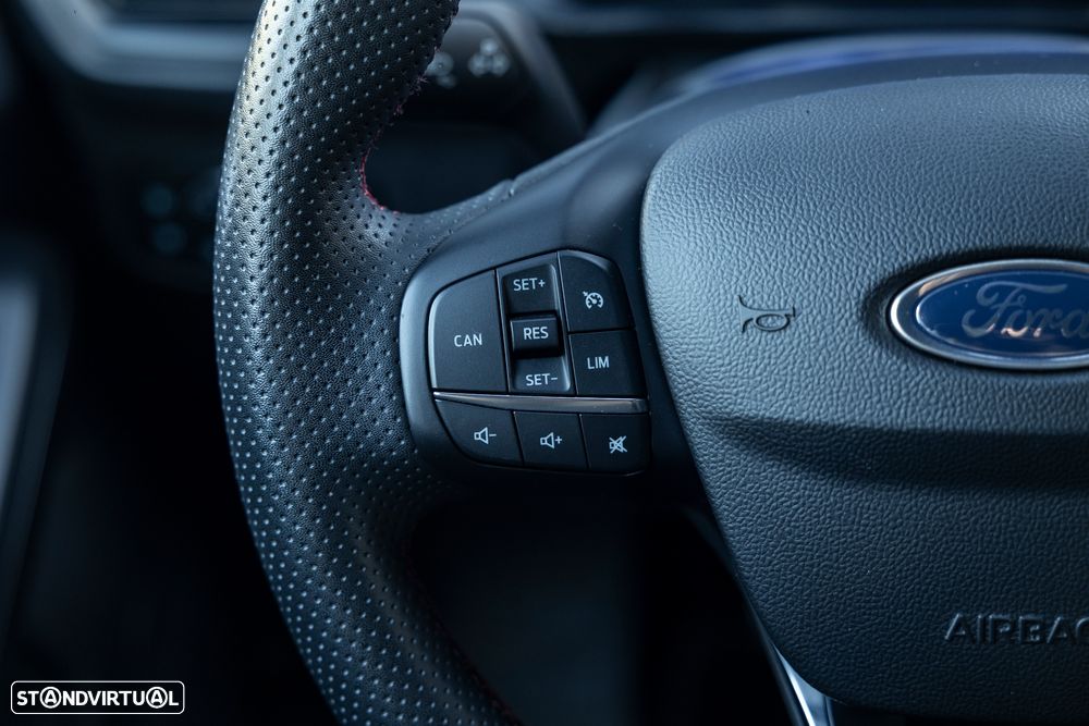 Ford Focus 1.0 EcoBoost MHEV ST-Line X - 10