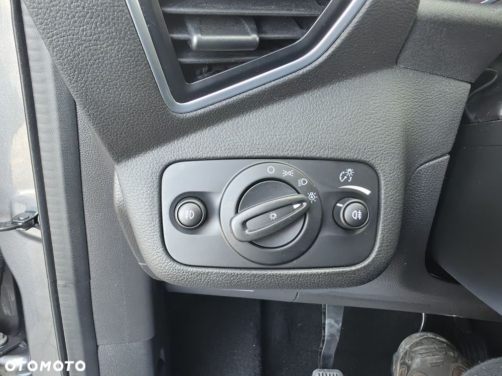 Ford Kuga - 31