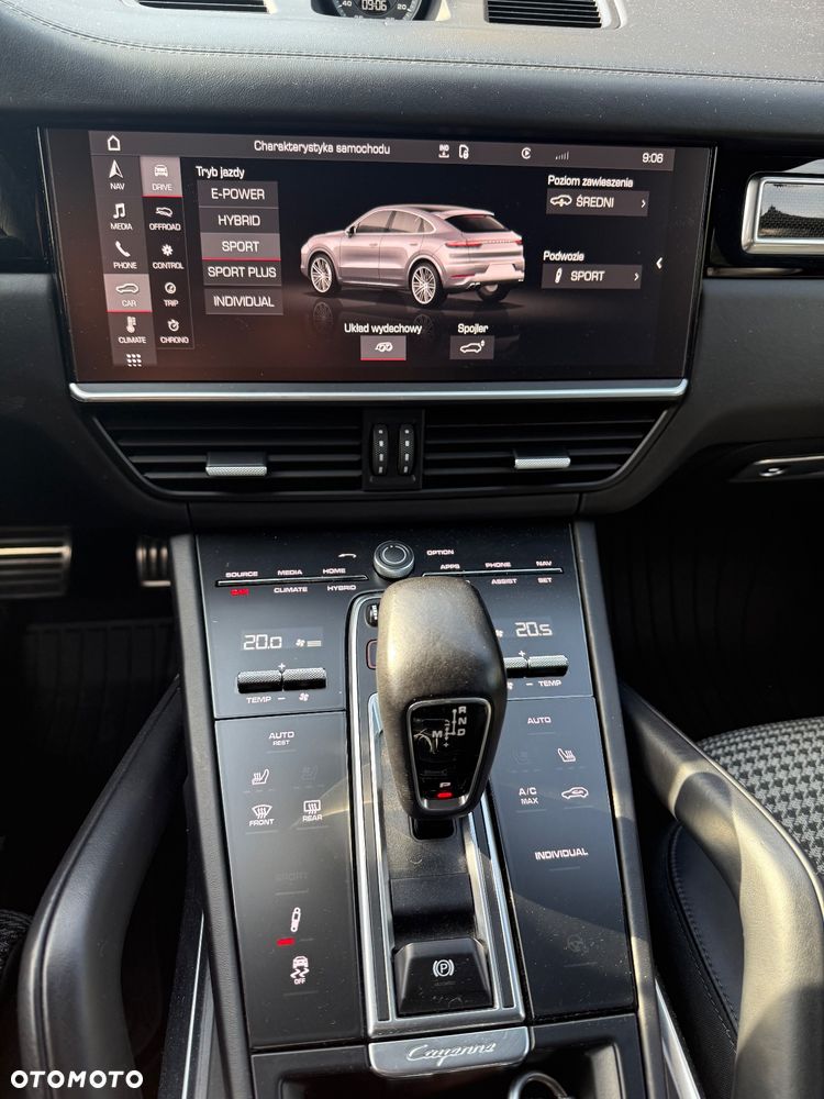 Porsche Cayenne Turbo S E-Hybrid Tiptronic S - 11