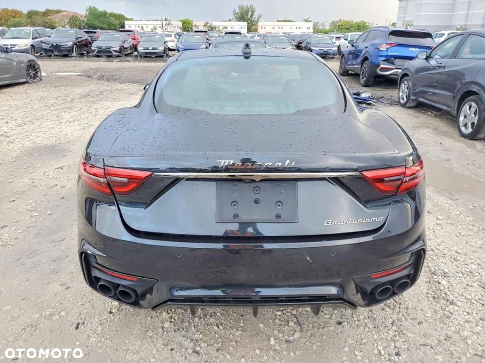 Maserati GranTurismo - 3