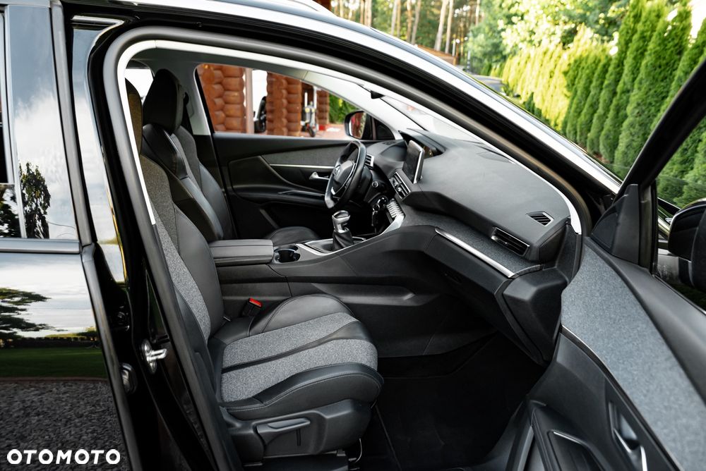 Peugeot 5008 1.2 PureTech Active S&S - 22