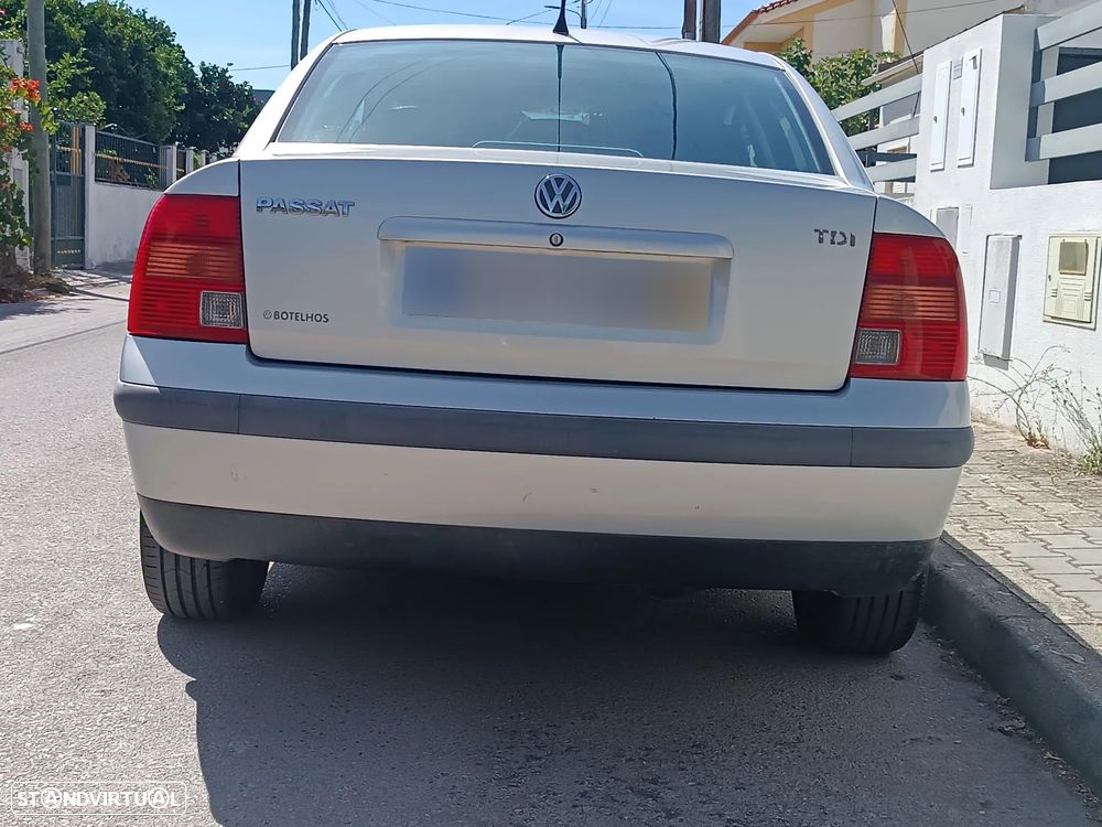 VW Passat - 2