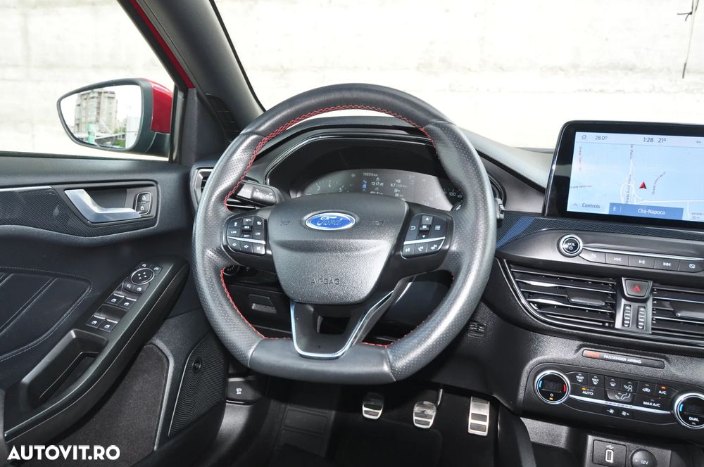 Ford Focus 1.5 EcoBoost Start-Stopp-System ST-LINE - 10