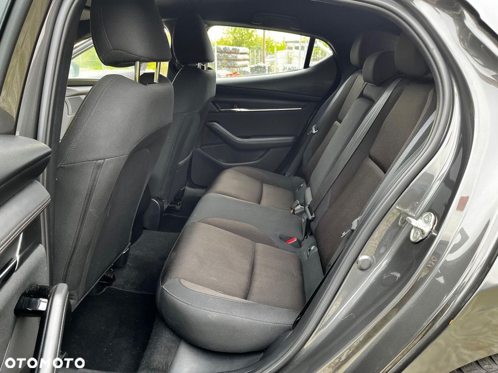 Mazda 3 e-SKYACTIV-G 2.0 M HYBRID 150 - 11