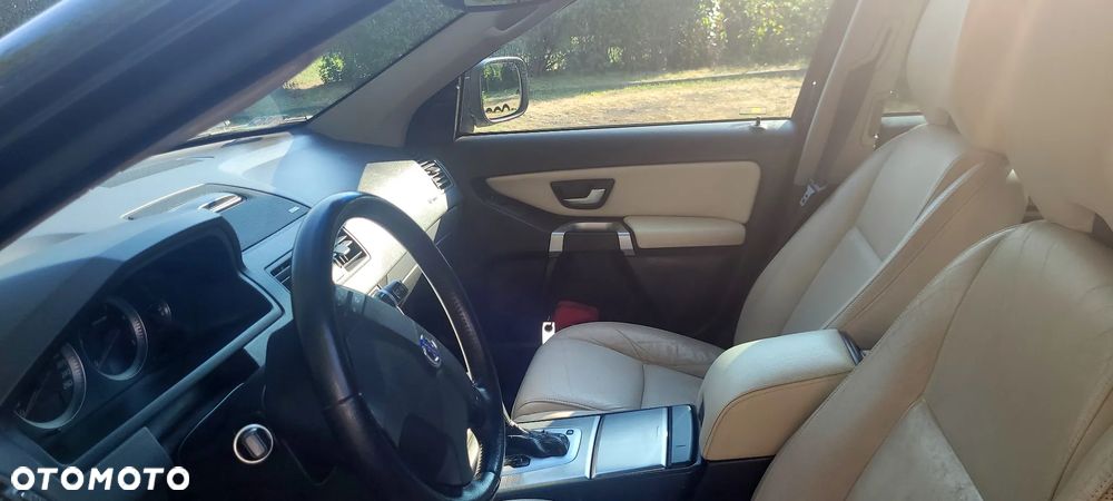 Volvo XC 90 - 9