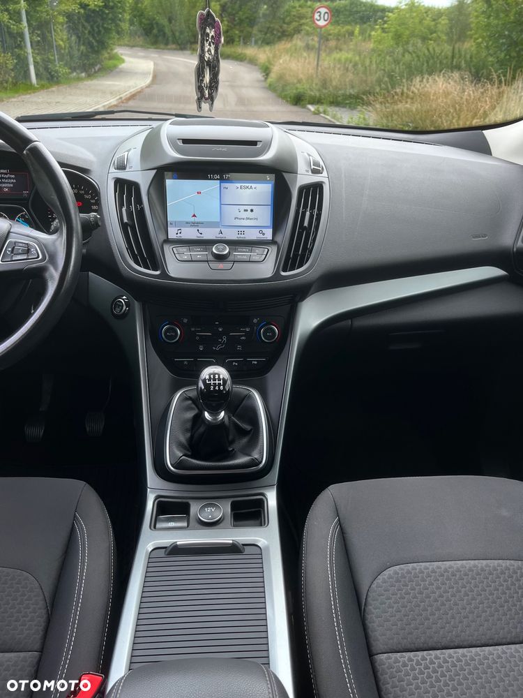 Ford Kuga - 18
