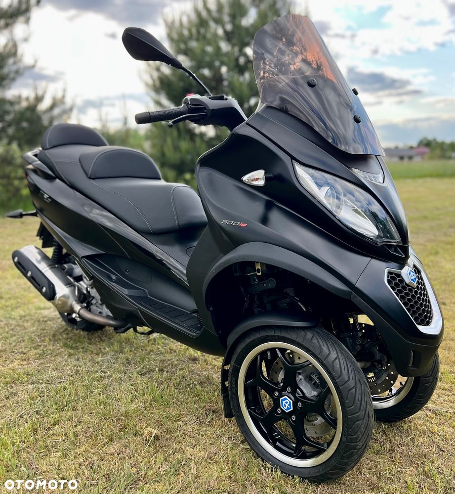 Piaggio MP-3 - 7