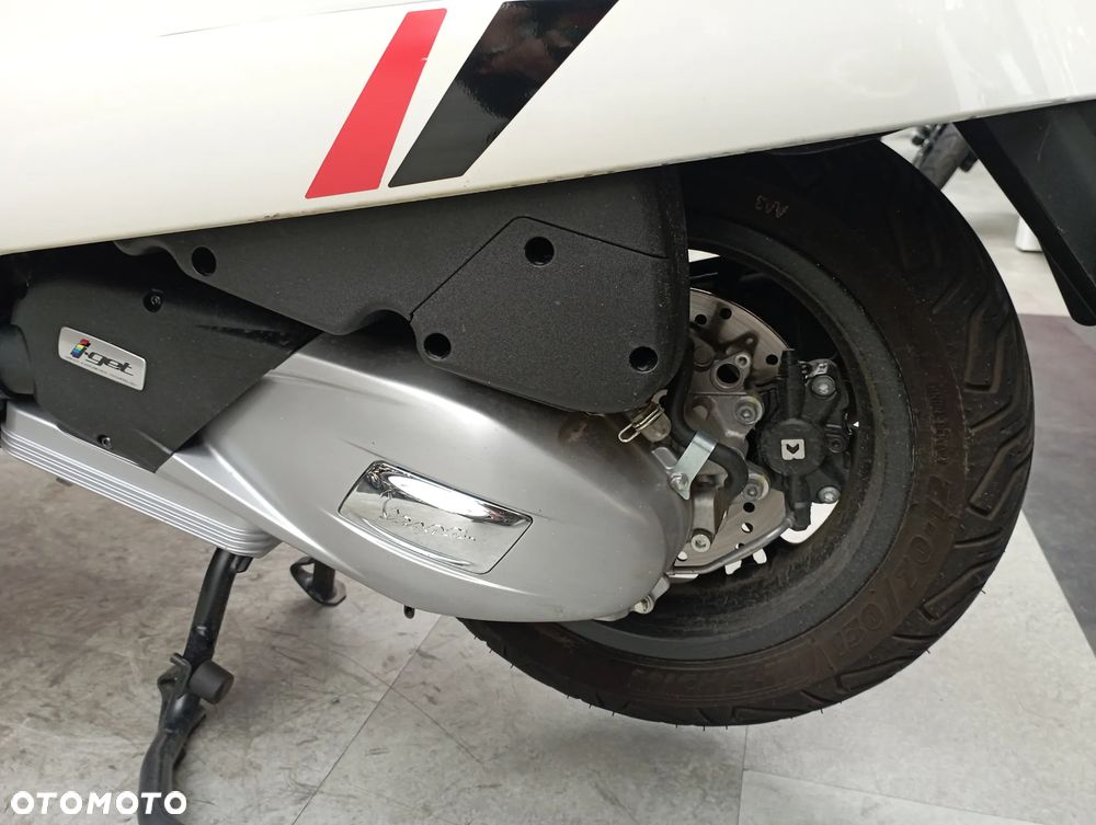 Vespa GTS - 9